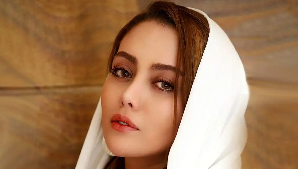 سفر لاکچری شادی مختاری به پاریس؛ استایل شیک خانم بازیگر - تصویر شاخص