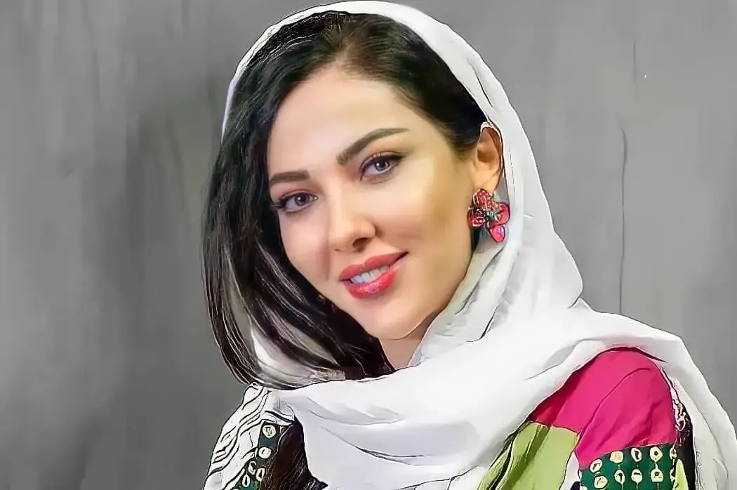 لیلا اوتادی و الناز حبیبی در «پیتزا مخلوط» + حواشی فیلم - تصویر شاخص