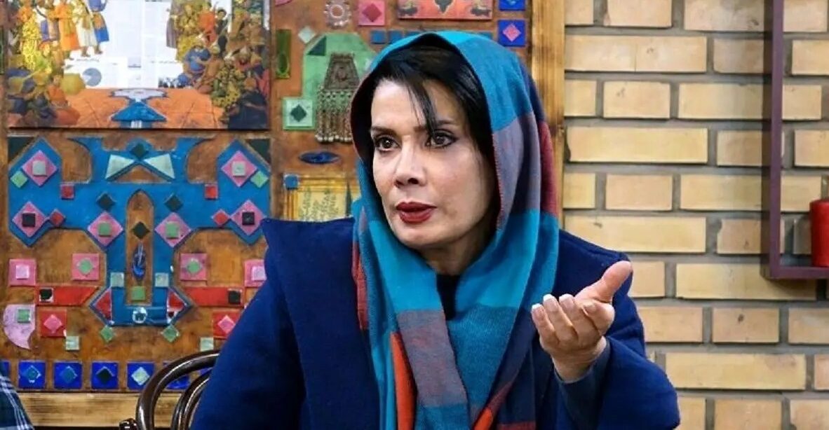 بیزاری عاطفه رضوی نسبت به افراد جنگ طلب + استوری - تصویر شاخص