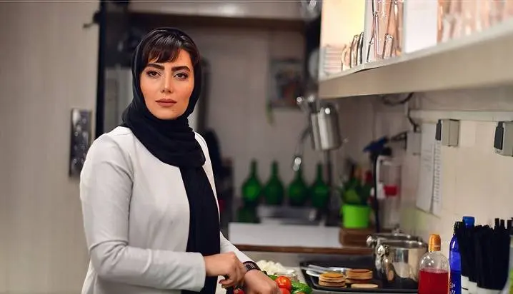 عکس| هدیه بازوند با لباس گلگلی کنار سعید آقاخانی