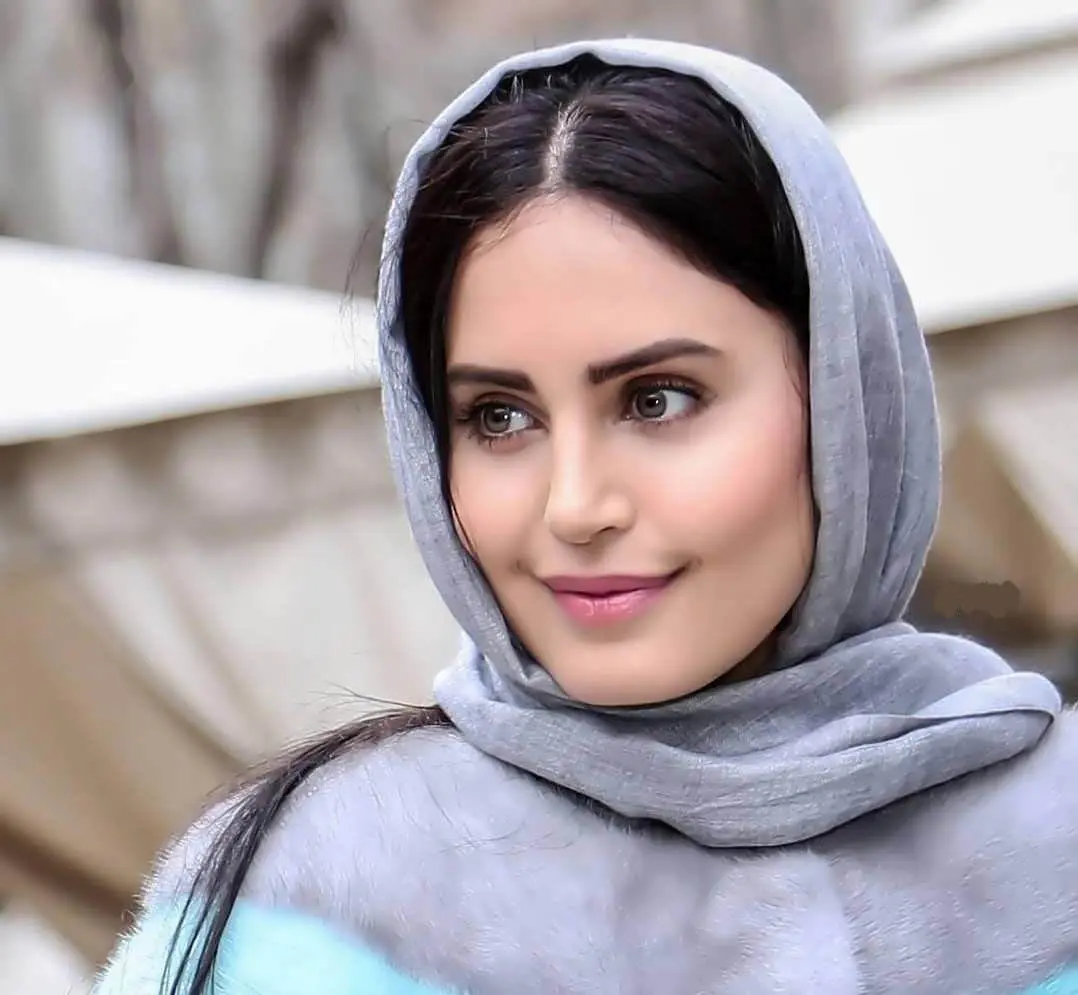الناز شاکردوست 27 ساله در کنار «محمدرضا گلزار» در «تو و من» - تصویر شاخص