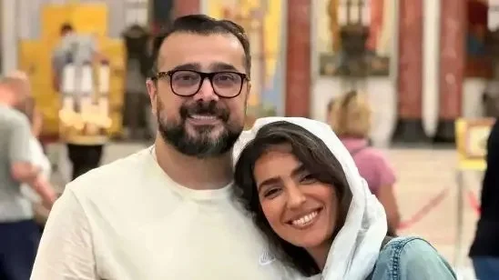 مونا کرمی در کنار خانواده واقعیاش؛ چه برادر خوشتیپی داره
