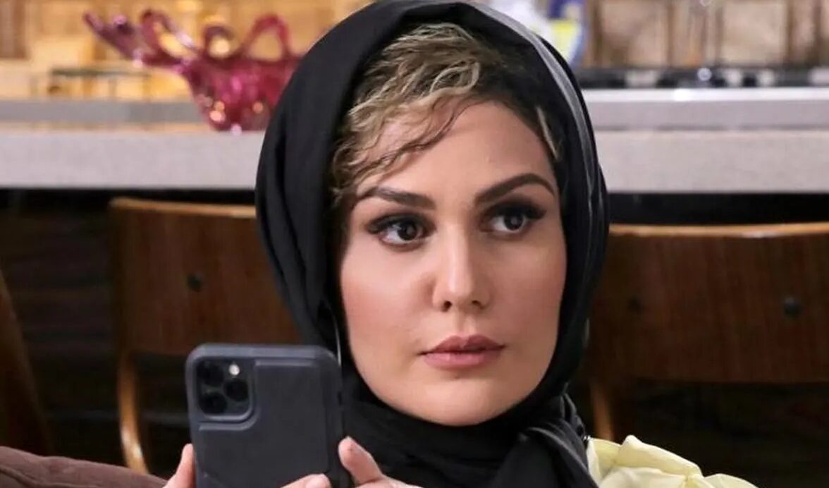 عکس دیده نشده از رز رضوی و عباس غزالی در اتاق گریم «همه چی عادیه» - تصویر شاخص