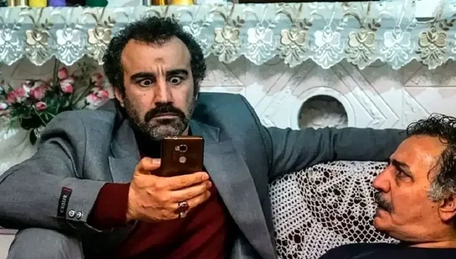 عکس| تصویری از سفر دونفره محسن تنابنده و احمد مهرانفر به چین/ دو بازیگر مشهور ایران با چینی ها سلفی گرفتند