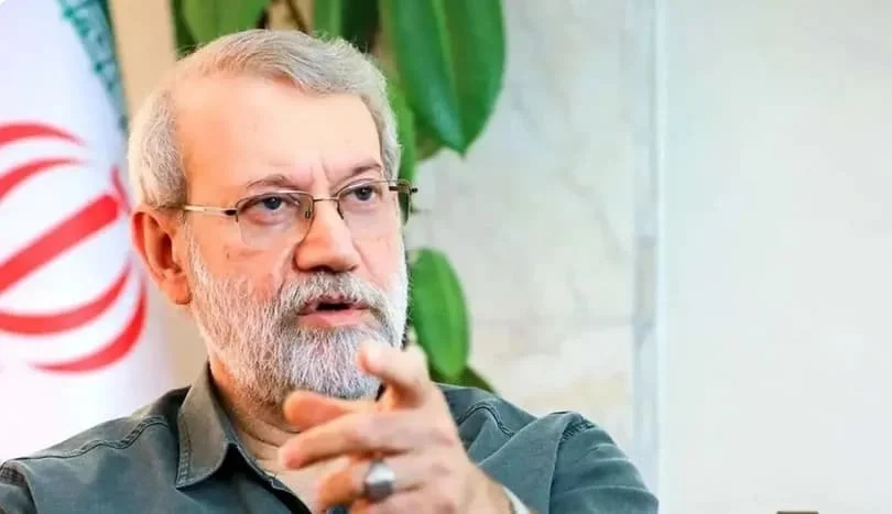 سفر در زمان| علی لاریجانی در 25 سالگی، وقتی معاون وزیر بود - تصویر شاخص