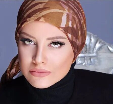 شراره رخام مثل همیشه با موی فرفری و چهره زیبا درخشید؛ چه مجسمه باکلاسی - تصویر شاخص