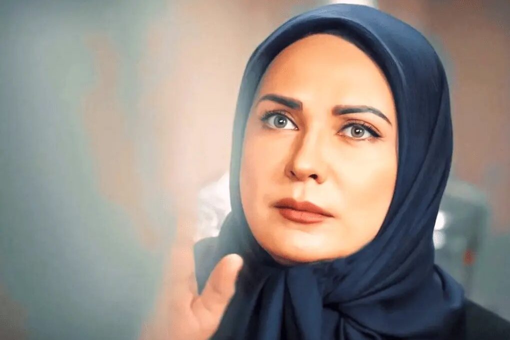 اولین عکس از دختر آمریکایی لعیا زنگنه (بازیگر سریال درپناه تو )/ شباهت عجیب مادر و دختر همه را حیران کرد - تصویر شاخص
