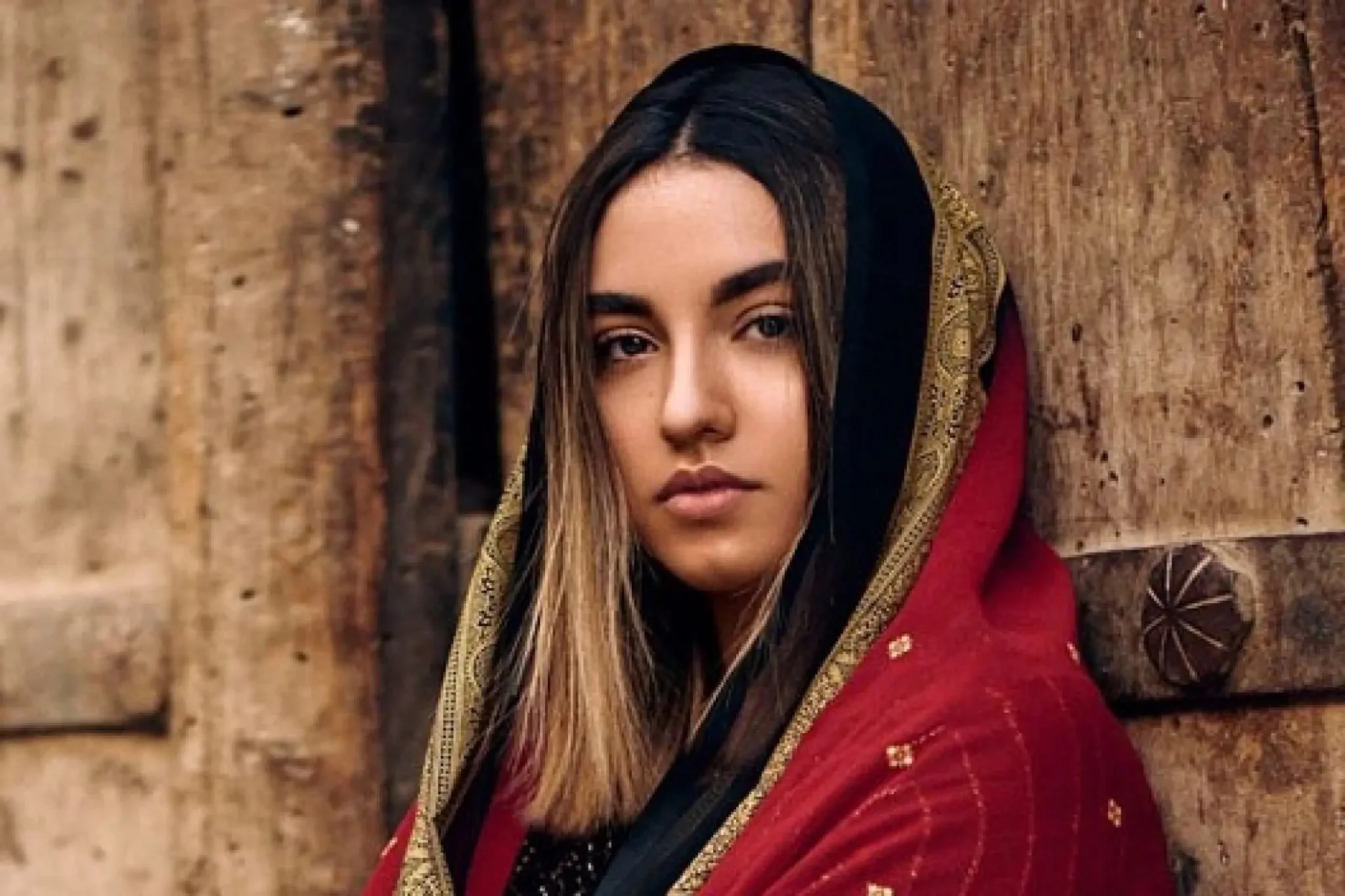 سفر در زمان| نیکی نصیریان «آهو» سریال بانوی عمارت در 2 سالگی؛ سال 84 - تصویر شاخص
