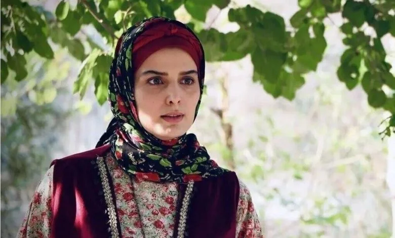 بیوگرافی و حواشی زندگی غزاله اکرمی بازیگر نقش سوجان + ماجرای تعرض جنسی و خودکشی اش و عکس های شخصی