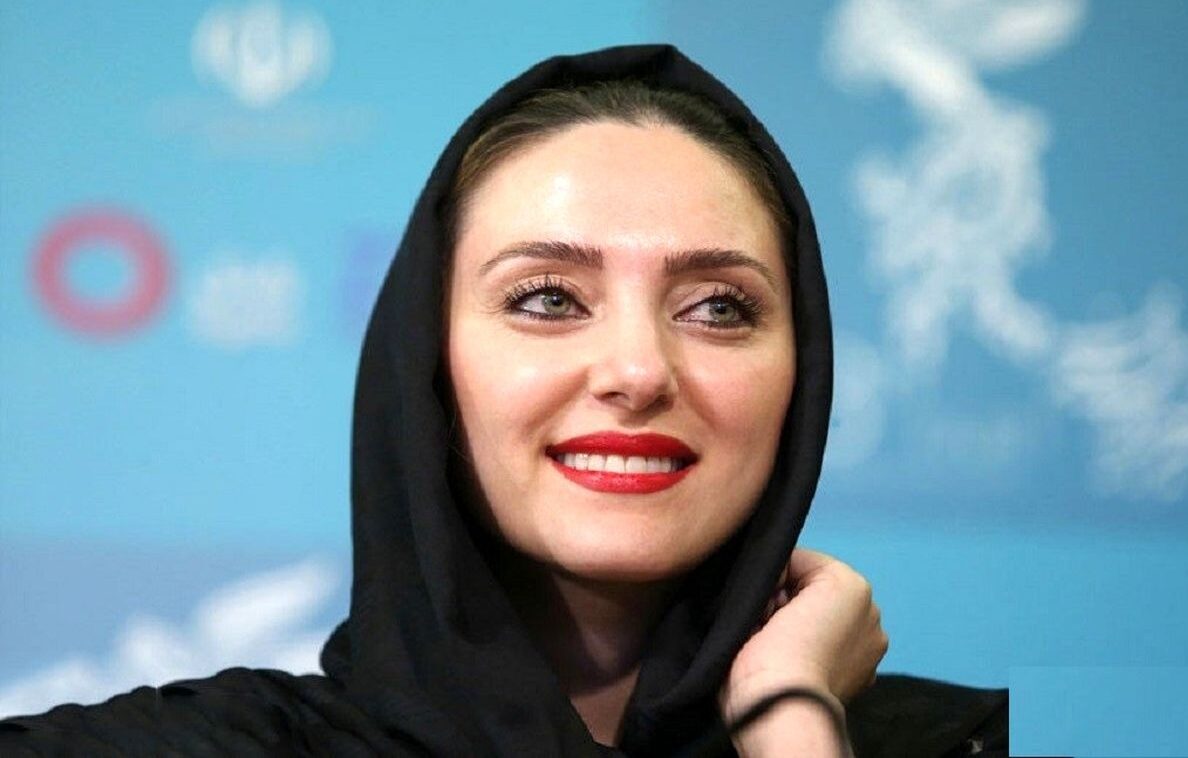 چهره و استایل مهسا کرامتی 24 سال بعد از سریال «خط قرمز» - تصویر شاخص