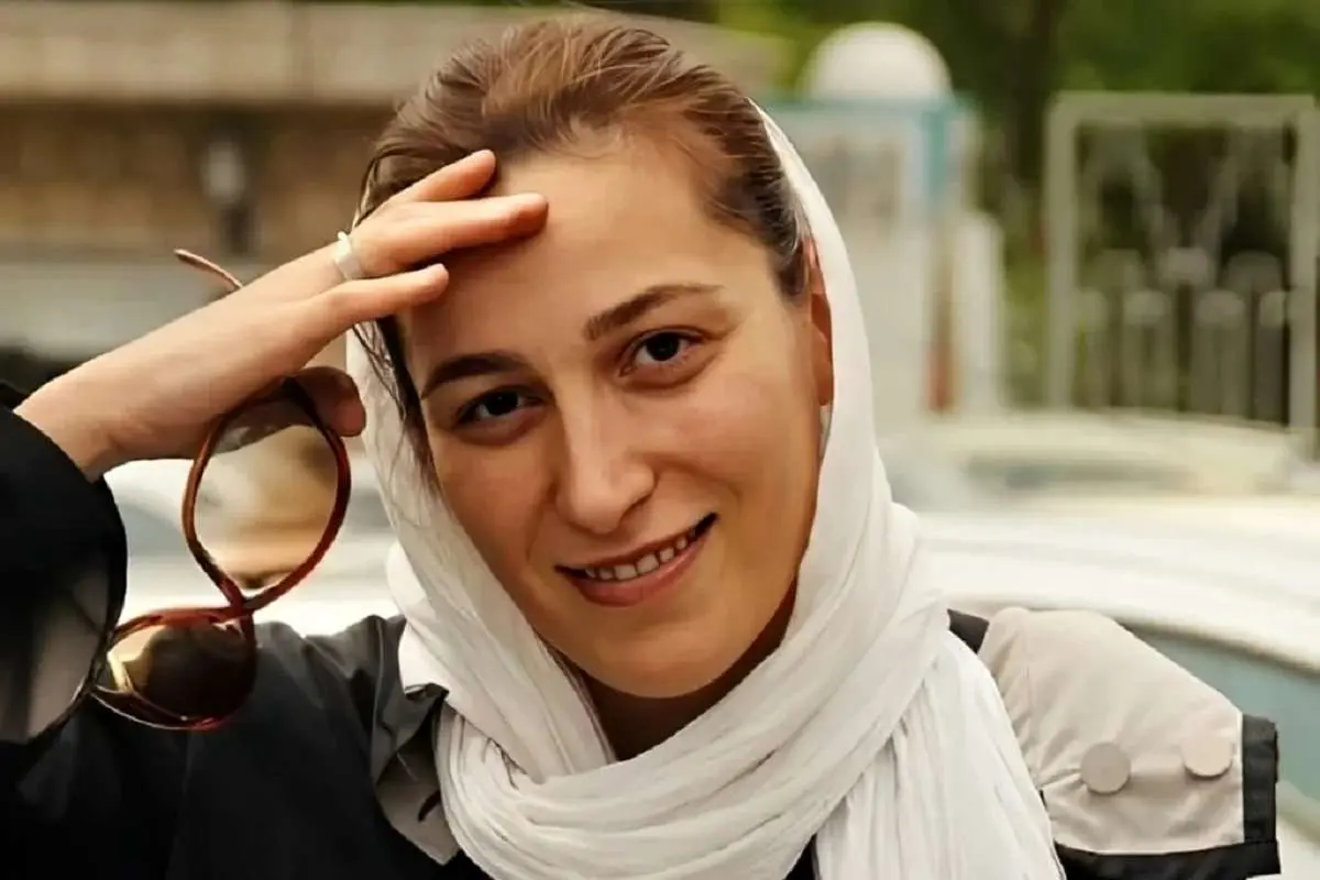 عکس| حضور فلامک جنیدی در تجمع حامیان ایران در لندن غوغا به پا کرد - تصویر شاخص