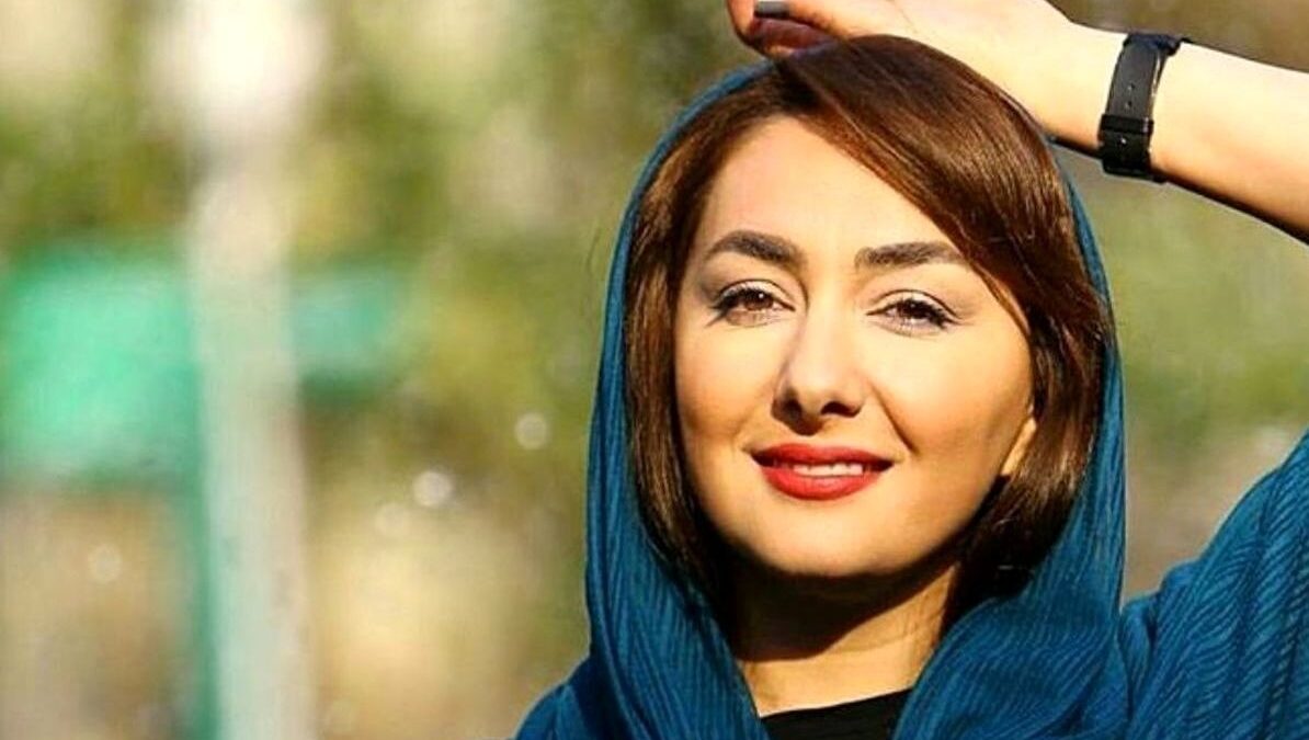 هانیه توسلی با گوشی باکلاسش جلب توجه کرد؛ چقدر بدون آرایش زیباست