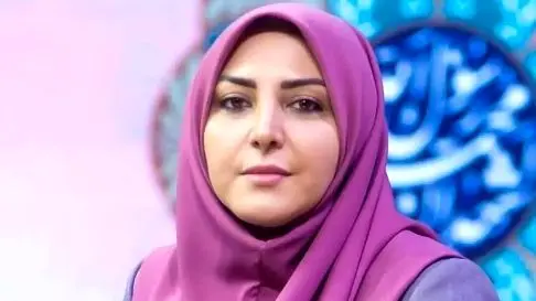 عکس| استایل شیک و متفاوت المیرا شریفی مقدم خارج از صدا و سیما در قلب باغ ارم - تصویر شاخص