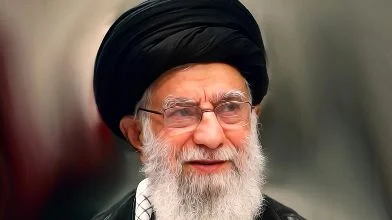 عکس جکرسوز نوه 14 ماهه رهبری انقلاب که شهید شد