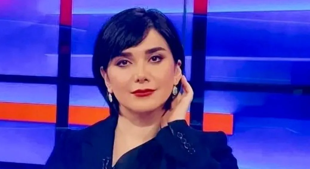 بیوگرافی نیوشا صارمی مجری دلبر اینترنشنال و شوهرش + جنجال هک شدن عکس‌ها - تصویر شاخص