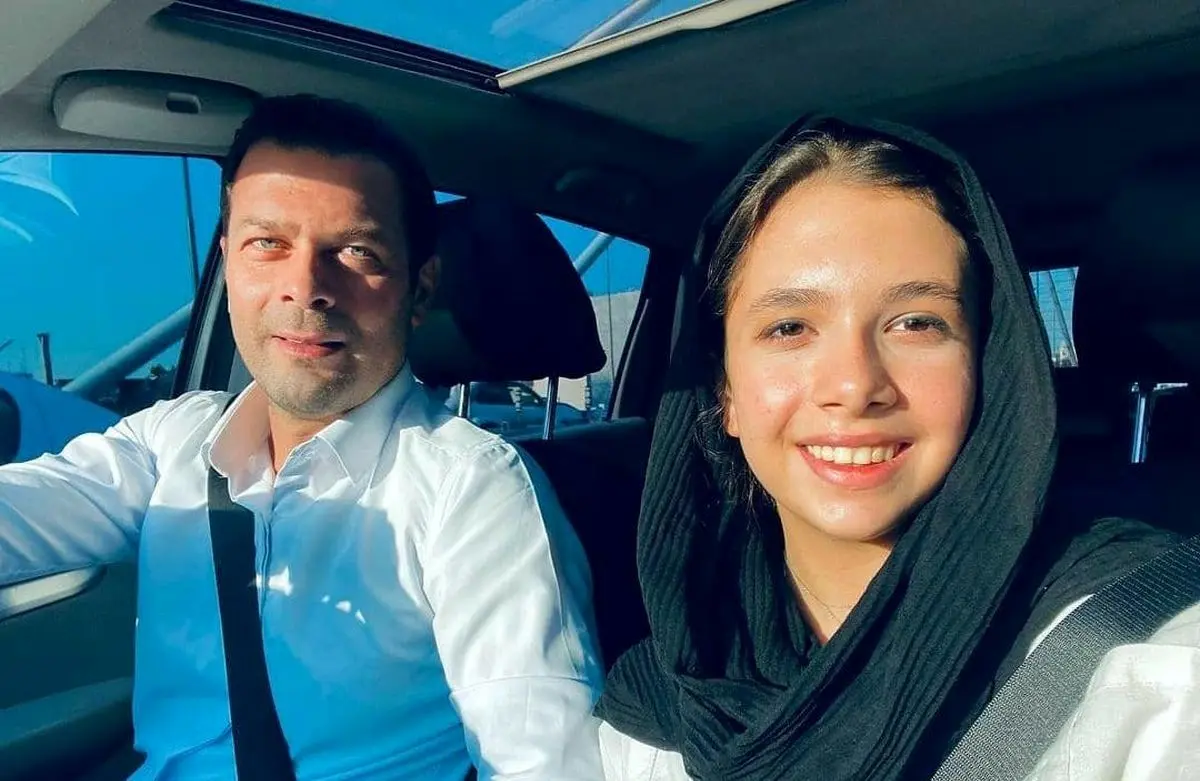 چیدمان شیک خانه پژمان بازغی؛ دورهمی شاد بازیگران در منزل آقای بازیگر - تصویر شاخص