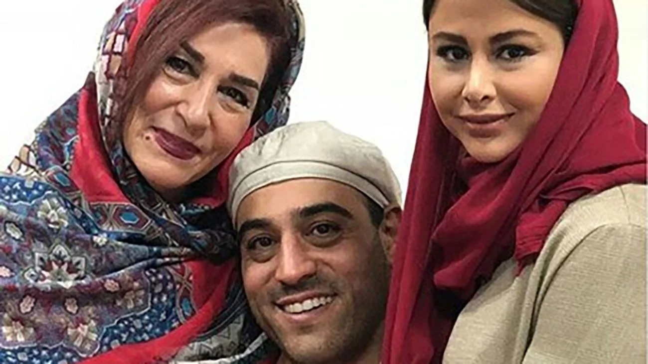 صحبت‌های جنجالی یاسمینا باهر عروس داریوش ارجمند: اصلا نمی دونستم مراسم  عروسیم کجاست - تصویر شاخص