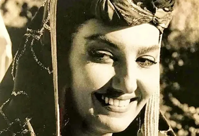 عکس| سفر در زمان؛ تغییر چهره باور نکردنی «فتانه، خواننده قبل انقلاب» بعد 50 سال در 69 سالگی - تصویر شاخص