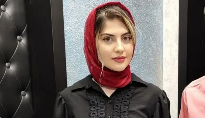 عکس| سفر در زمان؛ غوغای زیبایی نازنین رضوانی ( بازیگر نقش بهاره) در پشت‌صحنه سریال «سوجان» - تصویر شاخص