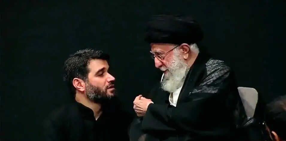 ماجرای انگشتر سبز رهبر شهید انقلاب در دست میثم مطیعی مداح مشهور + فیلم - تصویر شاخص