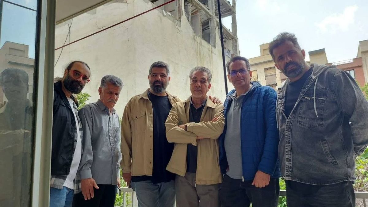 عکس| انجمن مدیران و دستیاران تدارکات کنار ۳ سینماگر آسیب دیده جنگ