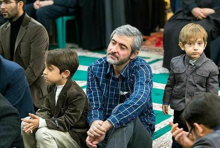 عکس| آشنایی با دکتر مصباح‌الهدی باقری؛ داماد نزدیک رهبر انقلاب که کمتر می‌شناسید! - تصویر شاخص