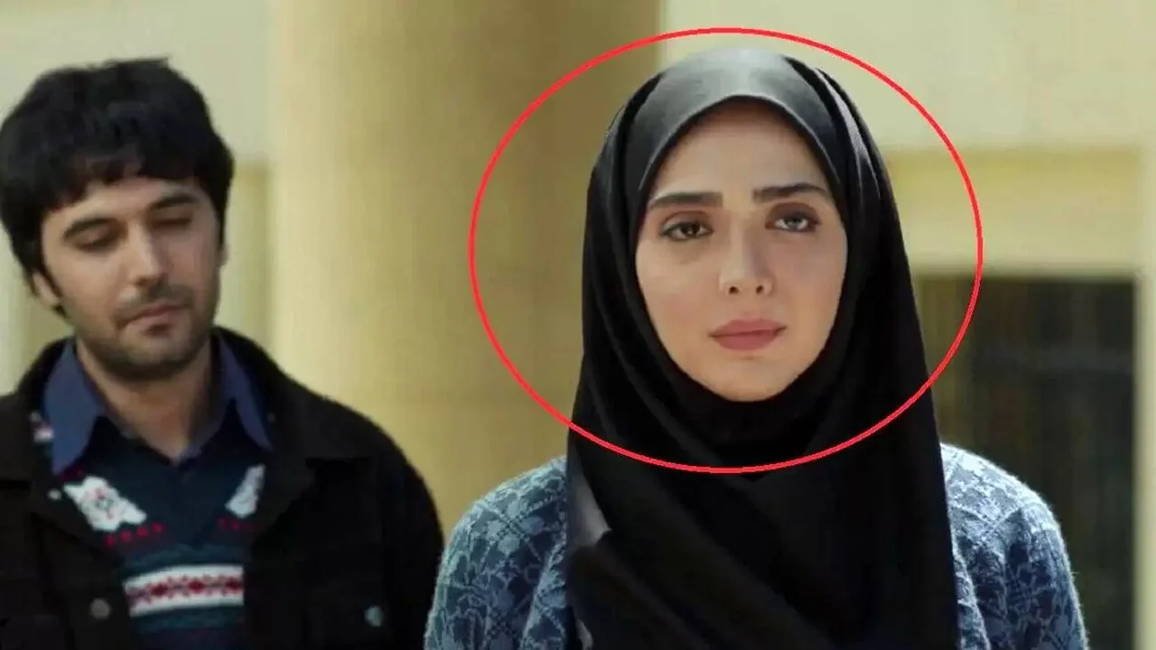 عکس| سفر در زمان ؛ تیپ و چهره المیرا دهقانی «یاسمن» لحظه گرگ و میش در ایتالیا - تصویر شاخص