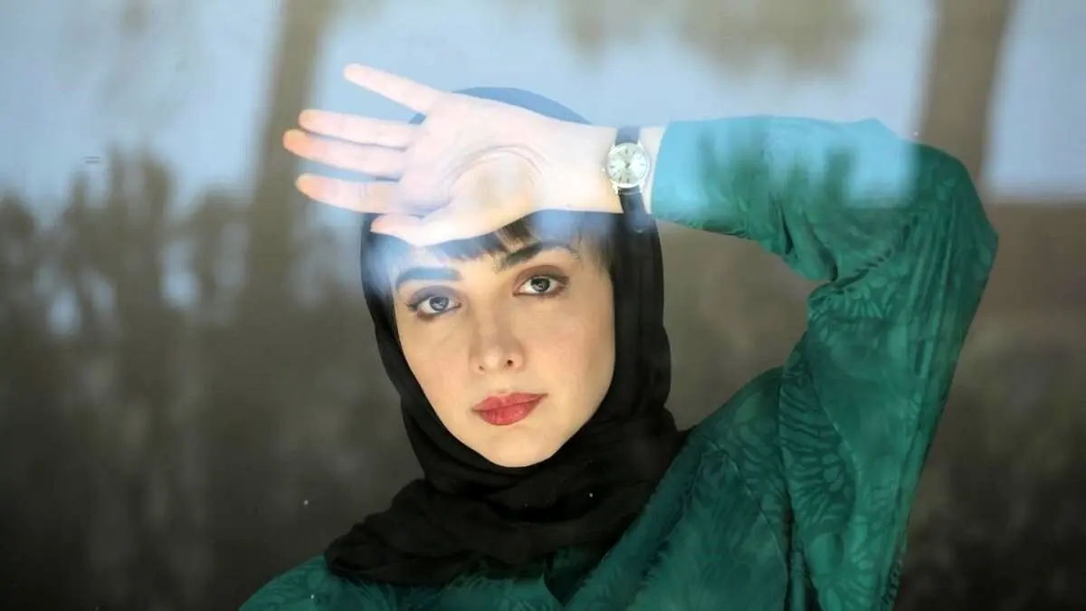 لباس عروس دنباله دار المیرا دهقانی ترند امسال + عکس
