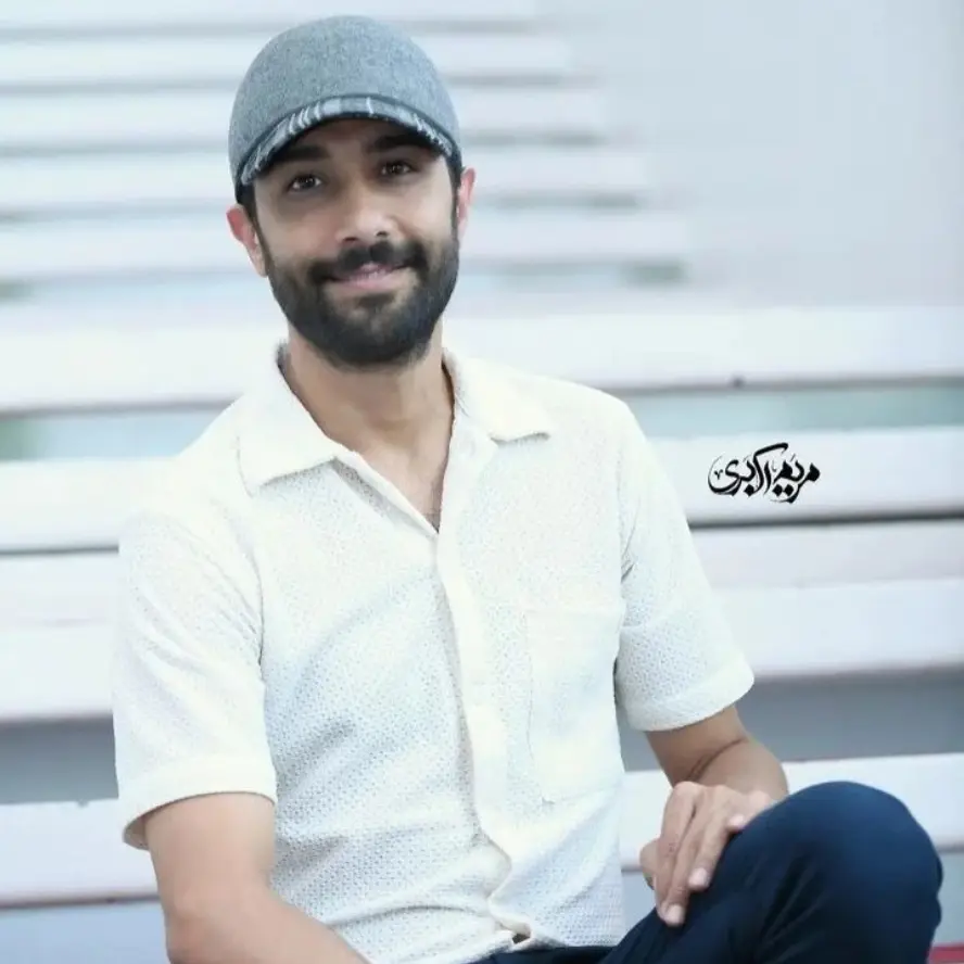 حسین مهری