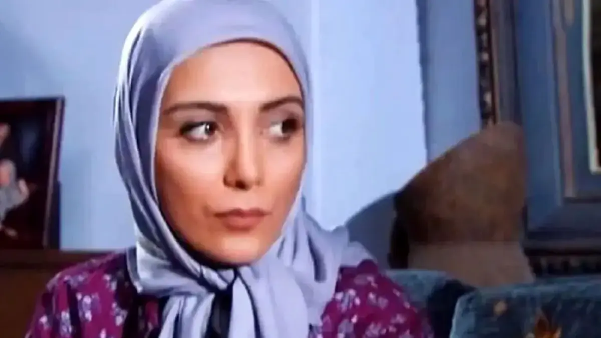 عکس| رویا میرعلمی زیباتر از همیشه/ تغییر چهره دیدنی «ثریا» سریال زمانه بعد 14 سال در 47 سالگی