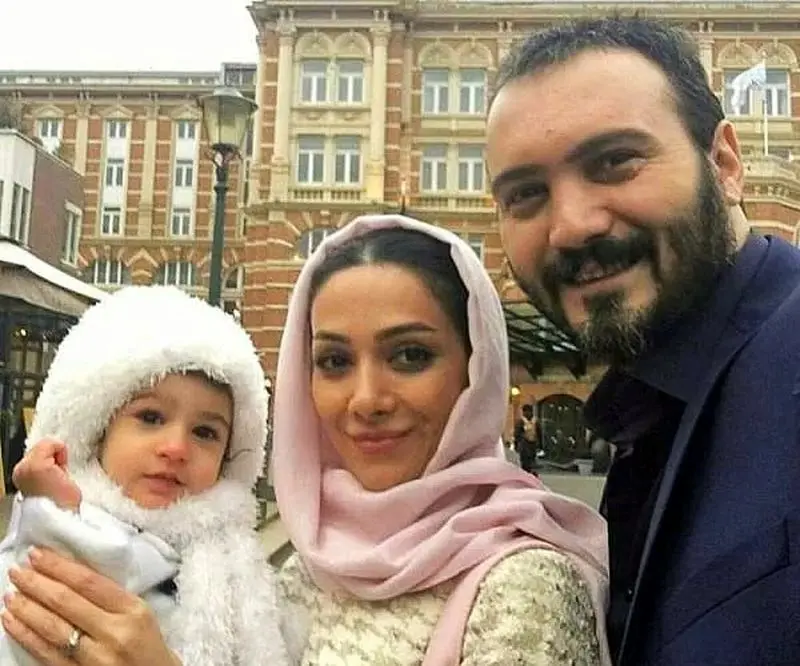 کامبیز دیرباز و همسرش