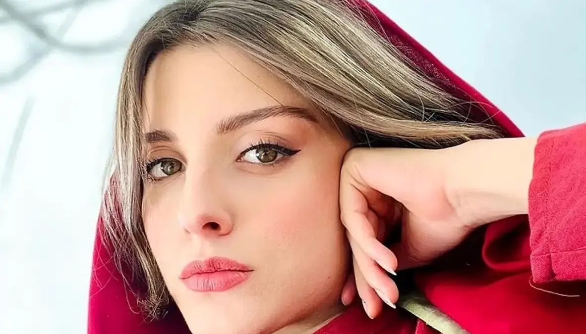 بیوگرافی فاطمه مسعودی فر ( بازیگر چشم رنگی سریال گل سنگ) + عکس صمیمی با مجید واشقانی