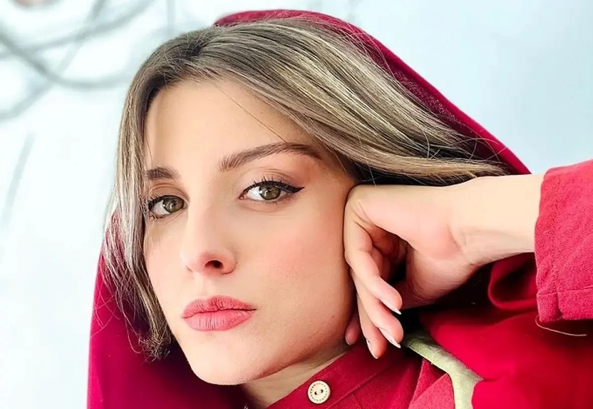 بیوگرافی فاطمه مسعودی فر ( بازیگر چشم رنگی سریال گل سنگ) + عکس صمیمی با مجید واشقانی - تصویر شاخص