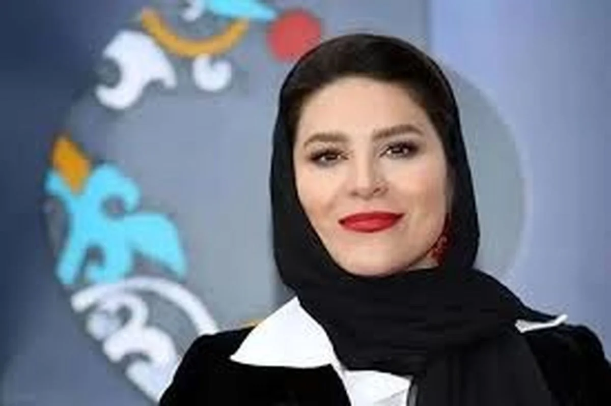 عکس | سفر در زمان؛ تیپ و چهرۀ «سحر دولتشاهی» قبل از عمل زیبایی ؛ سال 95 - تصویر شاخص