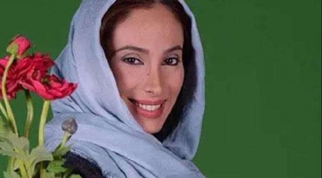 سحر زکریا در 52 سالگی با چهرهای غیرقابلشناسایی و استایلی شگفتانگیز همه را متعجب کرد!
