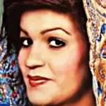 سفر در زمان با چهره واقعی گیتا؛ تغییر چهره خواننده پرآوازه قبل انقلاب در دهه 90