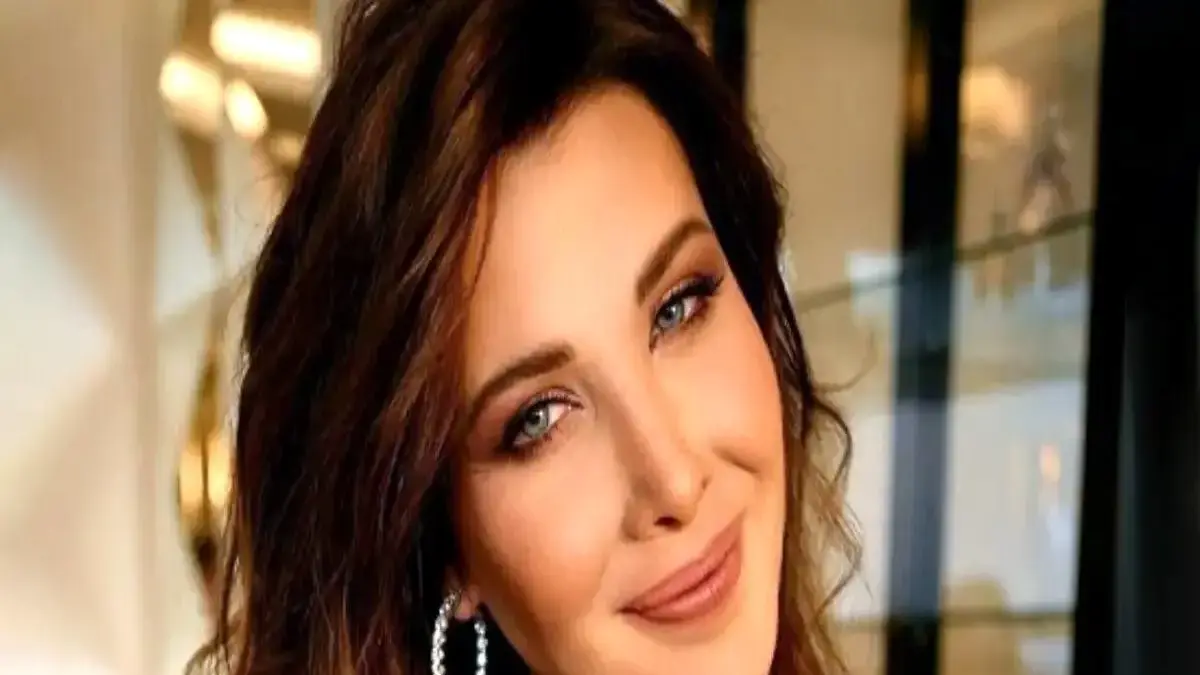 نانسی عجرم در ۴۳ سالگی با استایلی شگفت‌انگیز/ خانم خواننده با این تیپ دوباره همه را مجذوب کرد!