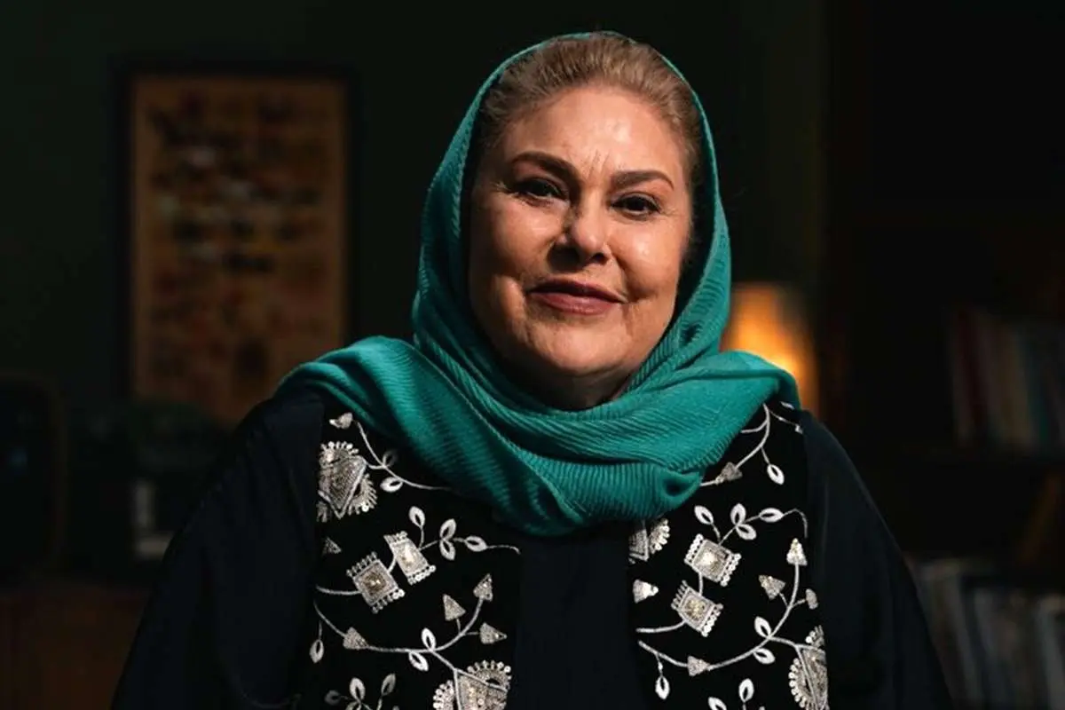 بازگشت شگفت‌انگیز مهرانه مهین‌ترابی به تئاتر پس از ۲۳ سال غیبت! - تصویر شاخص