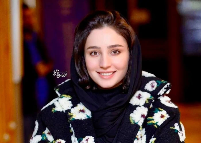 سها نیاستی با این استایل در پاریس گرد و خاک کرد / چقدر جذاب شده - تصویر شاخص
