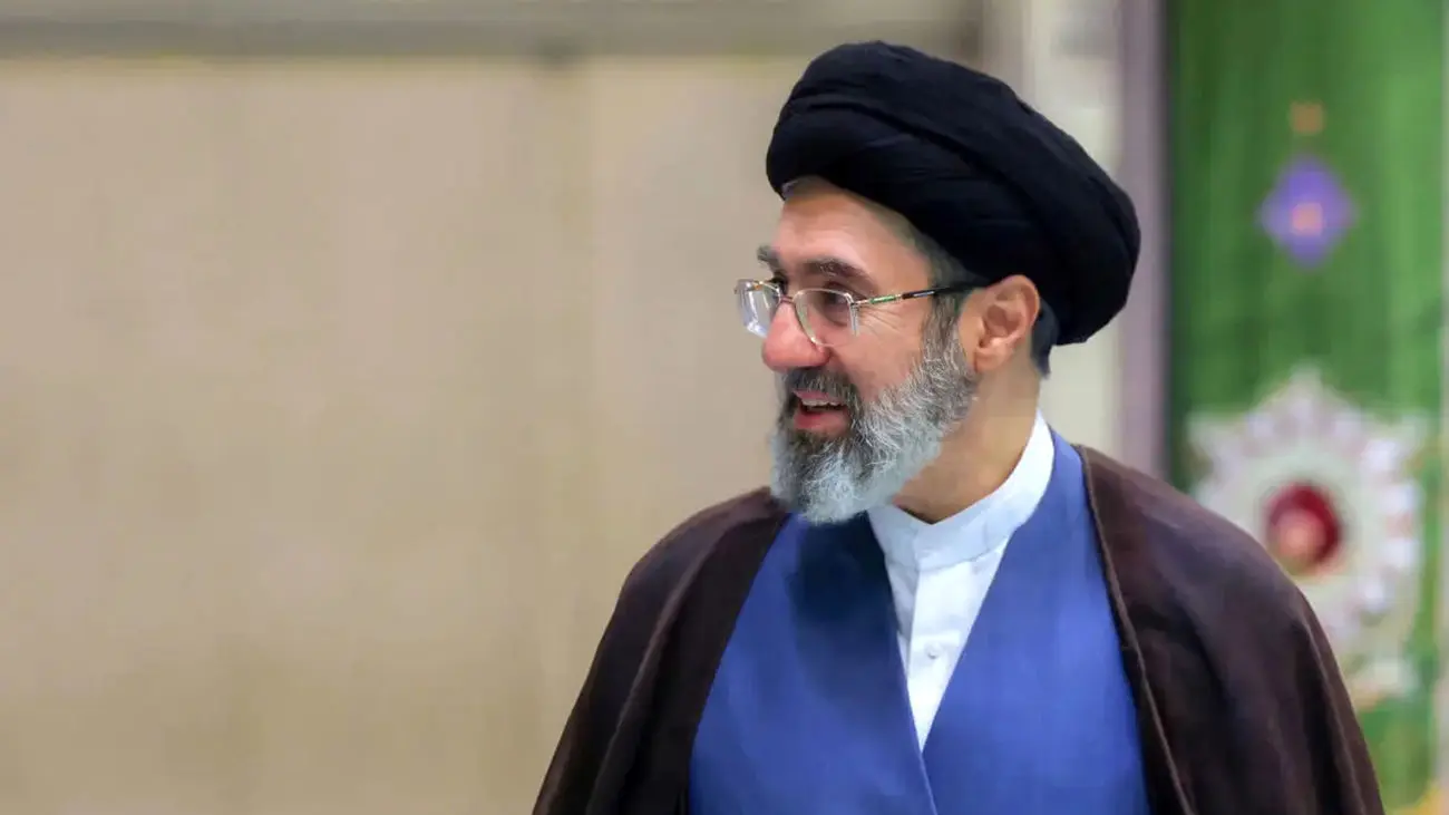 پای آیت‌الله سید مجتبی خامنه‌ای در آستانه قطع شدن بود / جریان آسیب شدید - تصویر شاخص