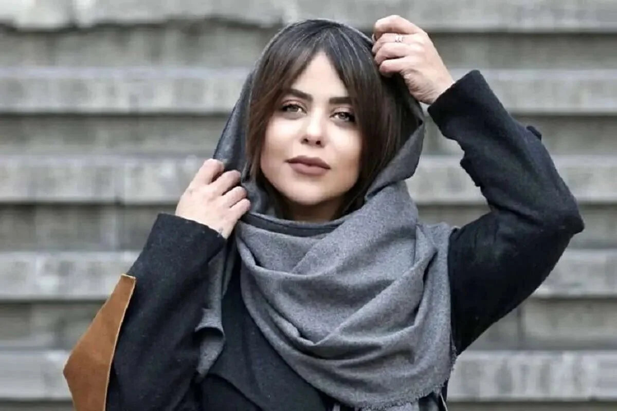 الهام اخوان منشی صحنه