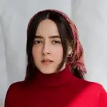 ظهور حیرت‌انگیز به‌آفرید غفاریان با موهای آبی در اکران مردمی؛ استایلی که همه را شگفت‌زده کرد!