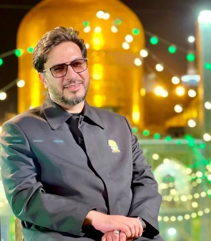 شاکرنژاد محفل کیست 