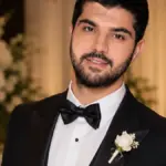 فیلم| افشاگری جنجالی سینا مهراد در دورهمی: چرا هنوز ازدواج نکردم؟/ پرده‌برداری از رازهای پشت این تصمیم جنجالی!