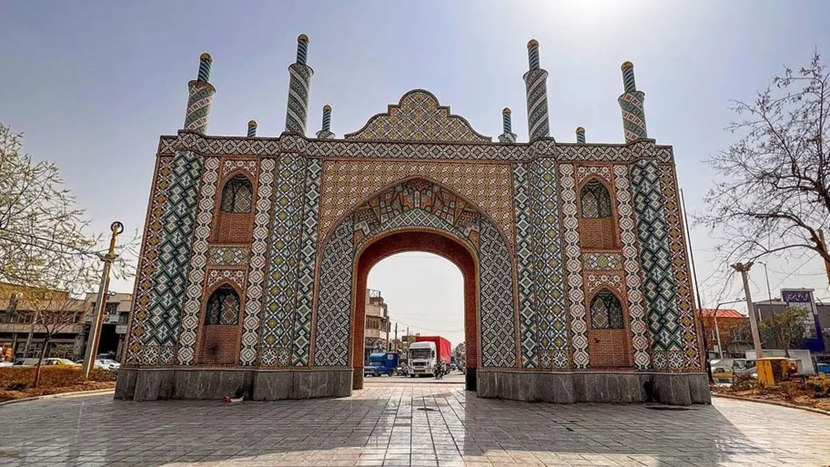 سفر به ایران قدیم؛ قدیمیترین عکس از «دروازه دولت» تهران؛ 160سال قبل