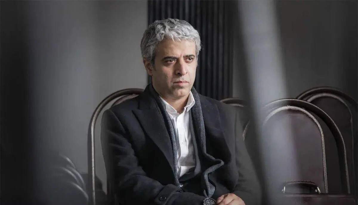 ایوب آقاخانی در هشت پا