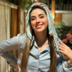 عکس| استایل شگفت‌انگیز نیلوفر رجایی‌فر در اکران سریال «کلینیک رویا» همه را غافلگیر کرد!