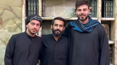 عکس‌های کمتر دیده شده از سلبریتی‌های ایرانی در حرم امام حسین که حیرت‌انگیز است! - تصویر شاخص