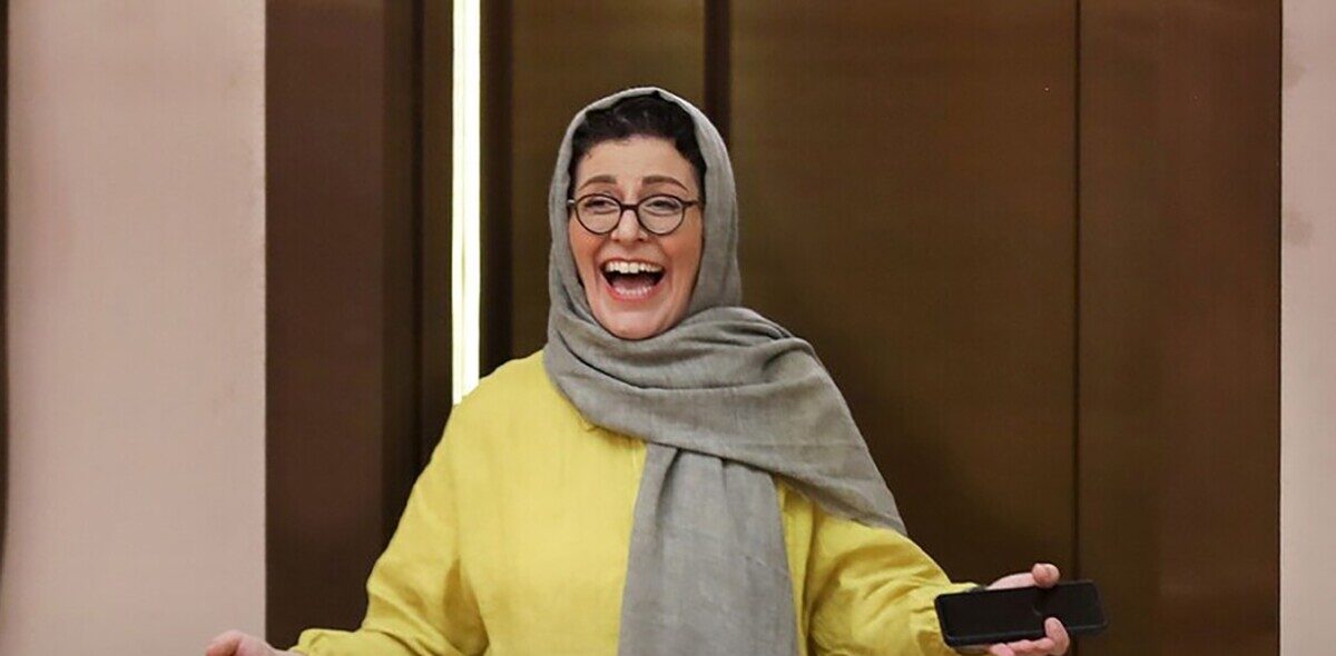 فیلم| میزبانی مجلل سوسن پرور از آشا محرابی و سوگل طهماسبی در «شام ایرانی»! - تصویر شاخص