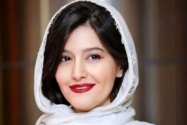 ویدیو| حضور متفاوت پردیس احمدیه در عاشورا هنگام نذری دادن - تصویر شاخص